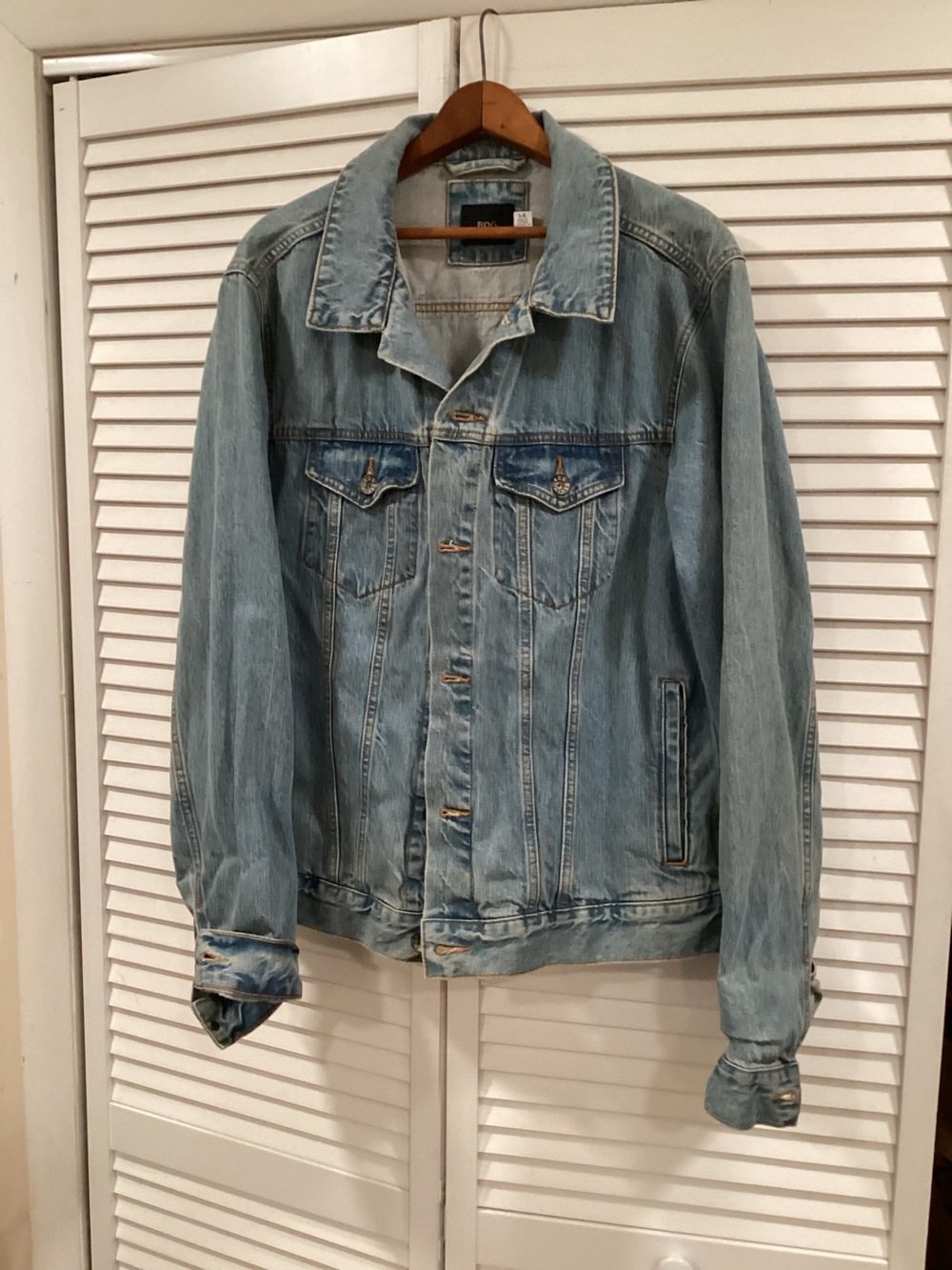 BDG Light Wash Denim Jacket - Men's Casual Shirt Jacket